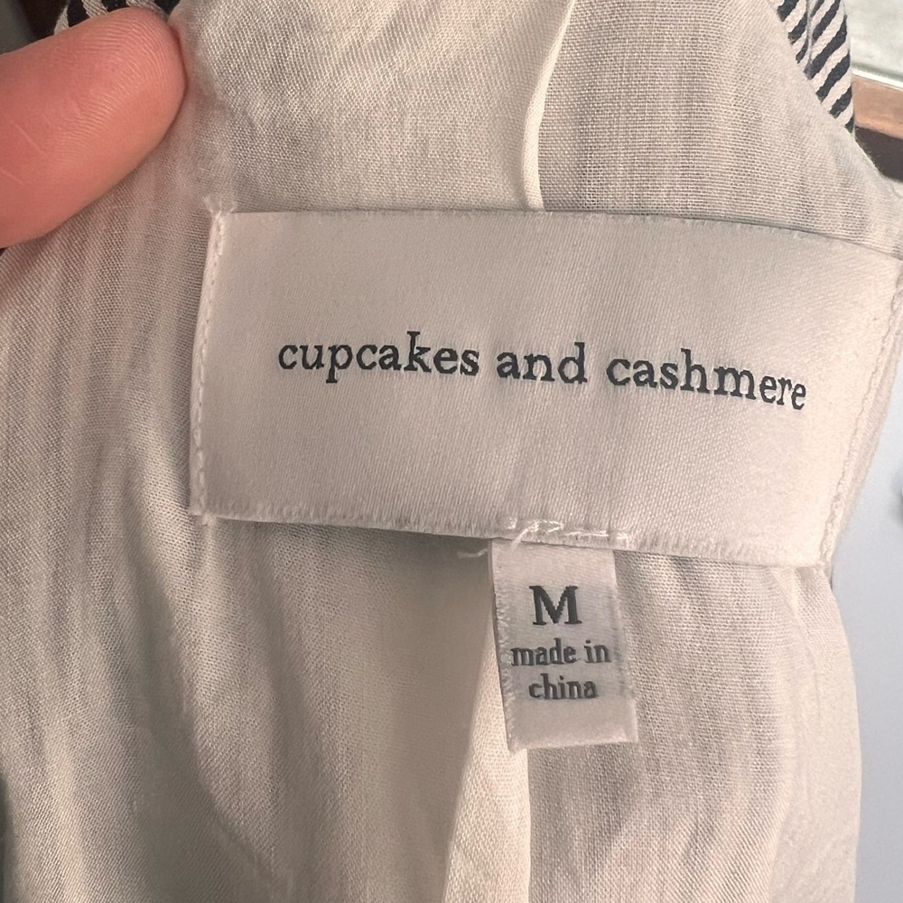 Cupcakes & Cashmere Medium women’s striped black white linen blend blazer - Picture 6 of 8